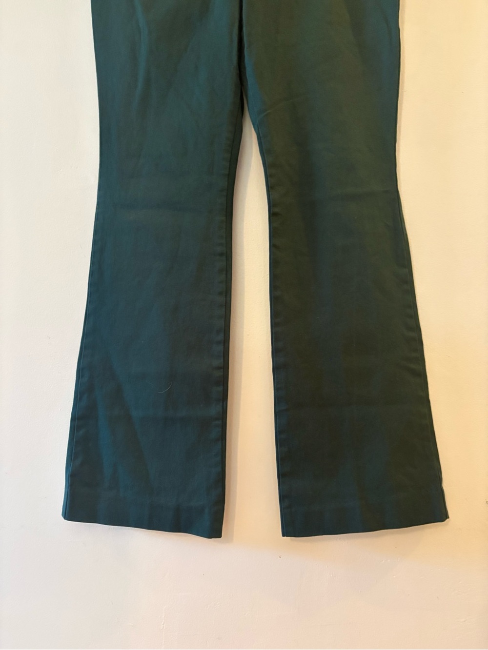 Old Navy Dark Green Pixie Flare Pants women’s Sz 8. - Picture 3 of 12